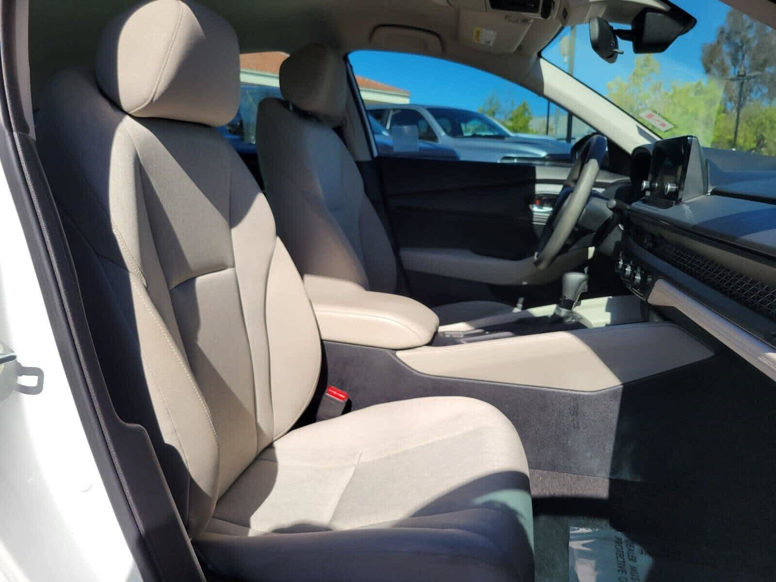 Used 2023 Honda Accord LX image 10