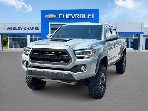 Used 2021 Toyota Tacoma TRD Off-Road RWD image 1