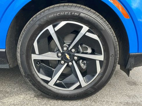 Used 2024 Chevrolet Equinox EV LT image 9