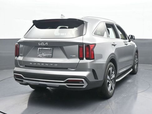 Used 2022 Kia Sorento EX w/ Panoramic Sunroof Package image 5