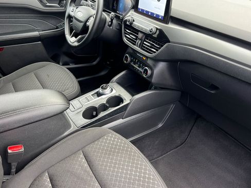 Used 2024 Ford Escape Active image 18