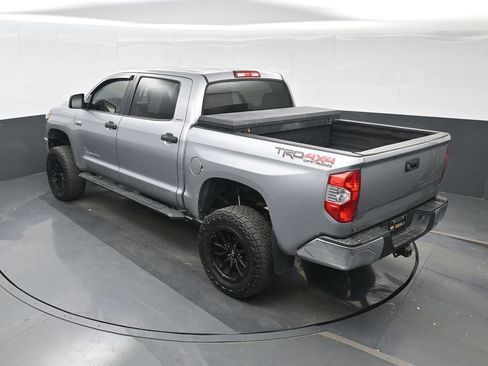 Used 2018 Toyota Tundra SR5 w/ TRD Off Road Package image 19