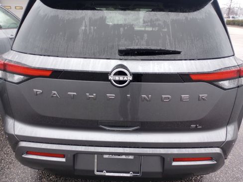 New 2026 Nissan Pathfinder SL image 14