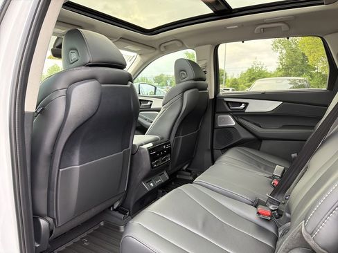 New 2026 Acura MDX w/ Technology Package FWD image 12