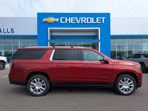 Certified 2021 Chevrolet Suburban High Country w/ Premium Package 2 AWD/4WD image 45