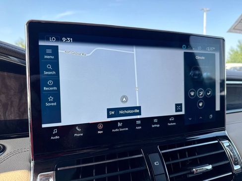 Used 2022 Lincoln Navigator L Reserve AWD/4WD image 15