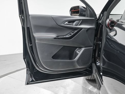 Used 2026 Chevrolet Equinox RS w/ LPO, Floor Liner Package FWD image 4