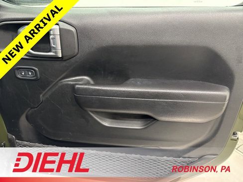 Used 2022 Jeep Wrangler Willys image 11