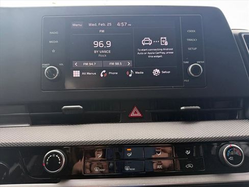 Used 2024 Kia Sportage LX image 22