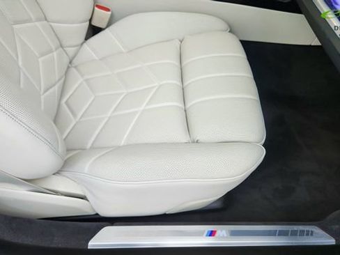 Used 2024 BMW i7 eDrive50 w/ M Sport Package RWD image 23