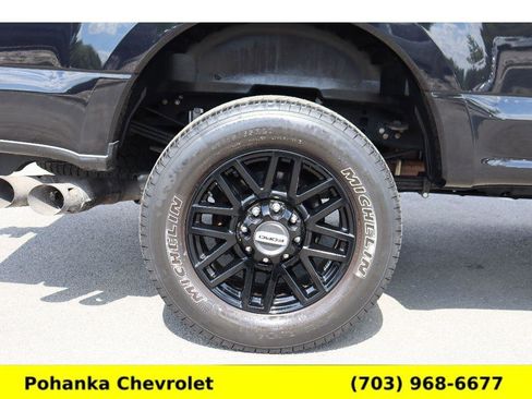 Used 2022 Ford F250 Lariat w/ Black Appearance Package AWD/4WD image 35