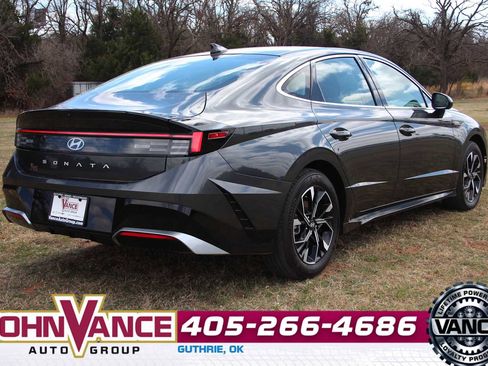 Used 2025 Hyundai Sonata SEL image 9