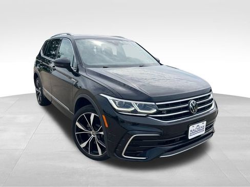 Used 2024 Volkswagen Tiguan SEL R-Line AWD/4WD image 15
