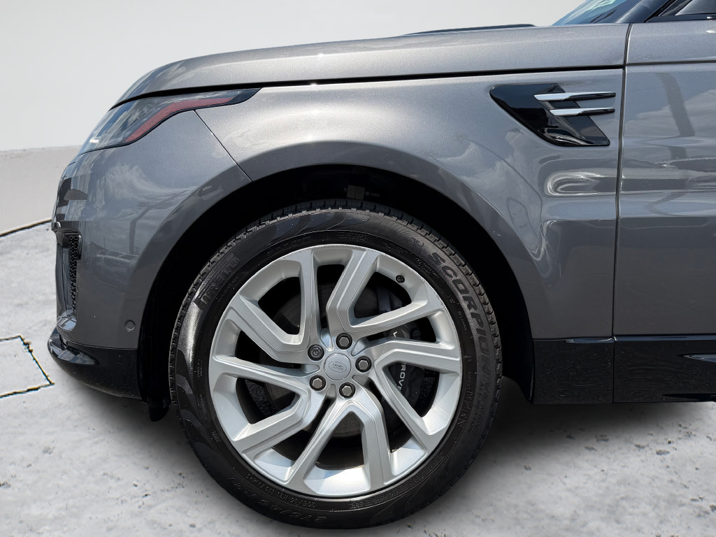 Used 2018 Land Rover Range Rover Sport Supercharged AWD/4WD image 29