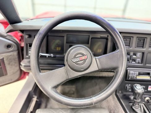 Used 1986 Chevrolet Corvette Convertible image 26