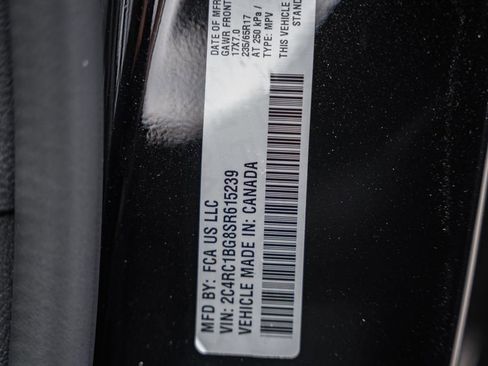 New 2025 Chrysler Pacifica Select image 35