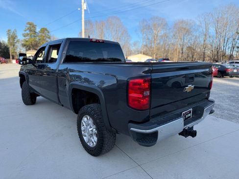 Used 2015 Chevrolet Silverado 2500 LT w/ Z71 Package, Off-Road image 5
