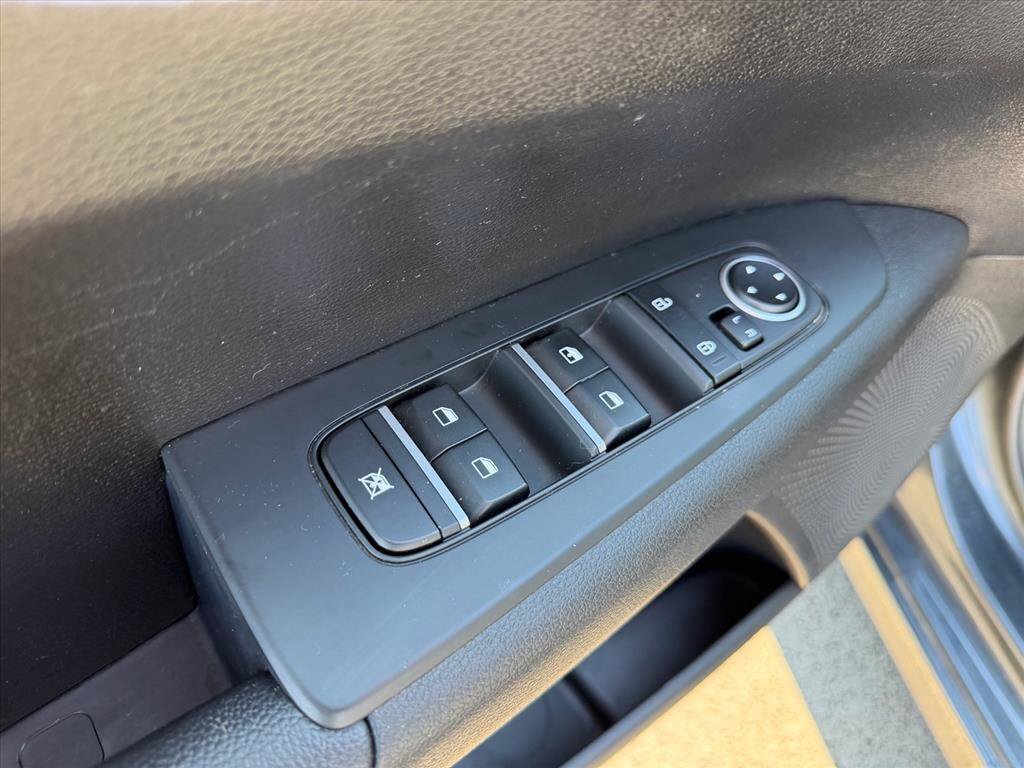 Used 2021 Kia Forte LXS FWD image 13