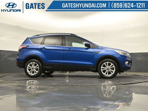 Used 2018 Ford Escape SE AWD/4WD image 37
