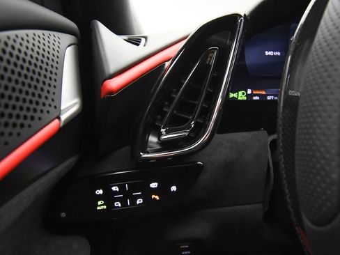 Used 2022 Ferrari Roma Nero Daytona Metallic image 37