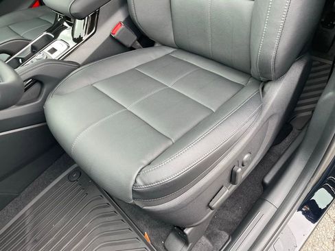 New 2025 Kia Telluride EX w/ EX Captain's Chair Package image 24