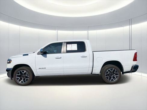 Certified 2025 RAM 1500 Laramie AWD/4WD image 6