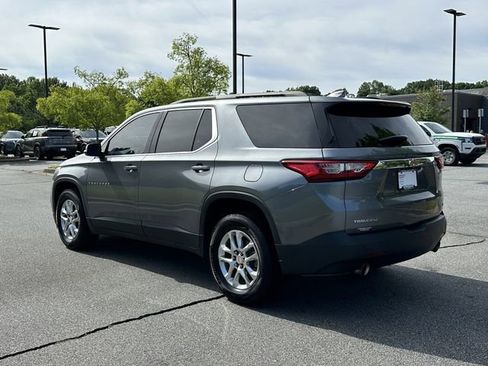 Used 2020 Chevrolet Traverse LT FWD image 6