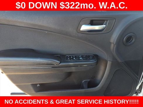 Used 2017 Dodge Charger SE w/ Power Sunroof Group image 5