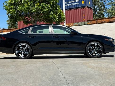 Certified 2025 Honda Accord Sport image 6