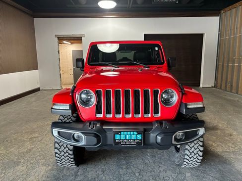Used 2019 Jeep Wrangler Unlimited Sahara w/ LED Lighting Group image 3