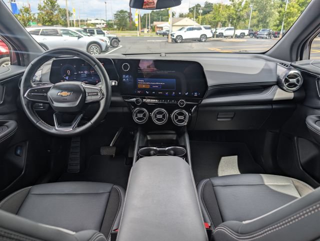 Used 2024 Chevrolet Blazer EV LT AWD/4WD image 11