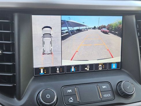 Used 2023 GMC Acadia AT4 w/ Technology Package image 15