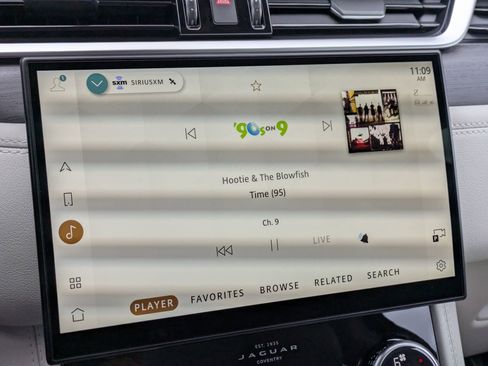 Used 2023 Jaguar F-PACE S image 19