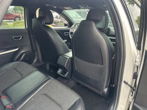 Used 2025 Kia K4 GT-Line FWD image 32