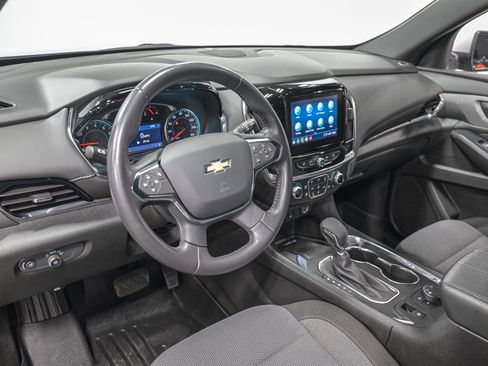 Used 2022 Chevrolet Traverse LT image 15