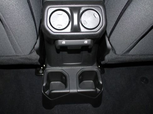 New 2025 Jeep Gladiator Sport image 33