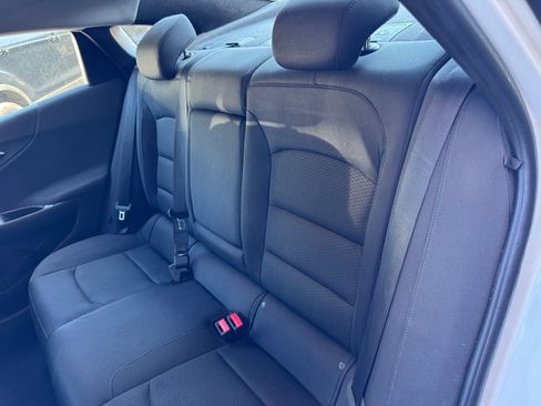 Used 2016 Chevrolet Malibu LT FWD image 16