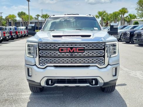 Used 2022 GMC Sierra 3500 Denali w/ Denali Ultimate Package AWD/4WD image 2