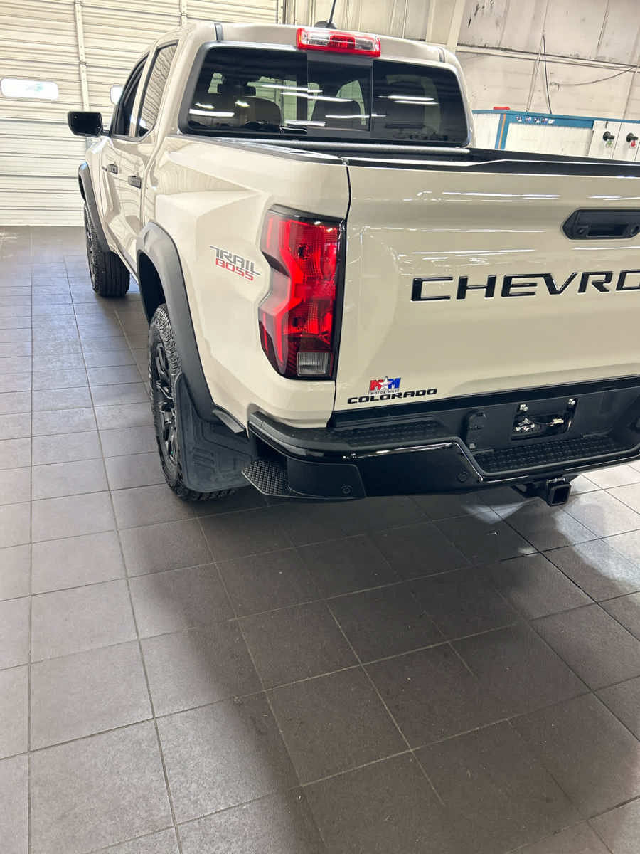 New 2026 Chevrolet Colorado Trail Boss AWD/4WD image 8