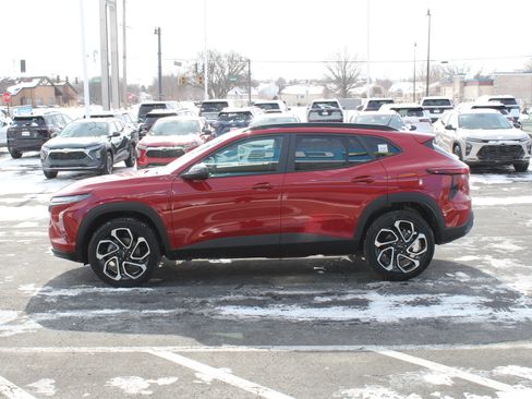 New 2026 Chevrolet Trax RS image 6