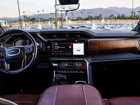 Used 2024 GMC Sierra 1500 Denali Ultimate image 15