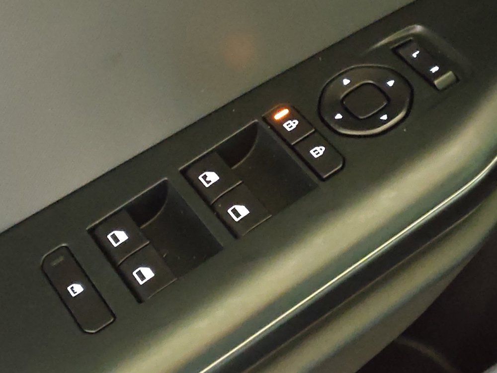 Used 2025 Kia K4 FWD image 27