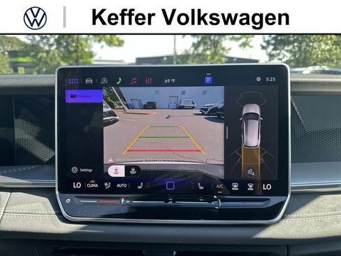New 2026 Volkswagen Tiguan SE R-Line FWD image 24