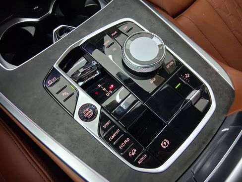 New 2026 BMW X7 xDrive40i w/ M Sport Package image 17