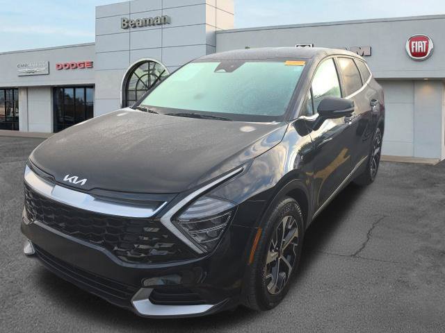 Used 2025 Kia Sportage EX FWD image 4