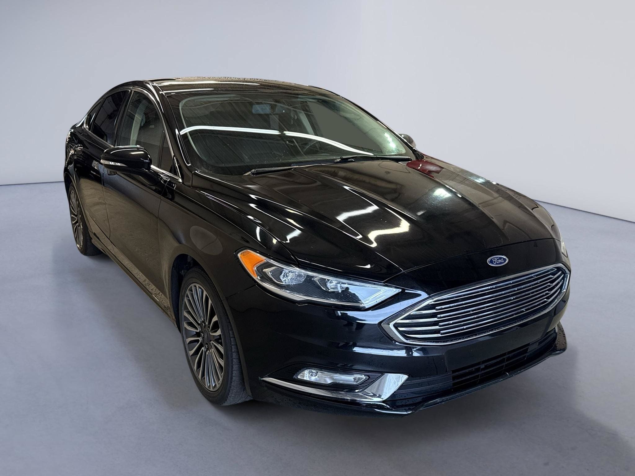 Used 2017 Ford Fusion SE w/ Fusion SE Technology Package AWD/4WD image 1
