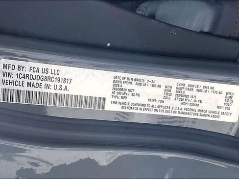 Used 2024 Dodge Durango GT image 35