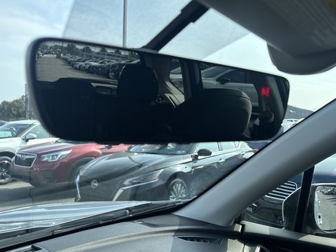 Used 2019 Subaru Forester Premium image 27