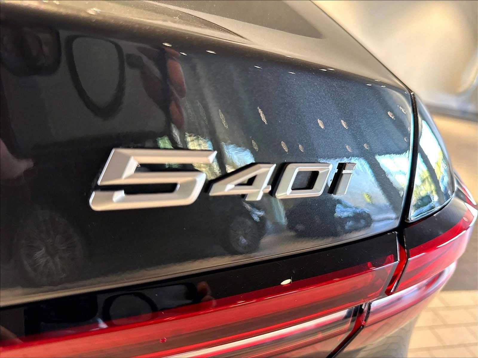 Used 2026 BMW 540i xDrive AWD/4WD image 37