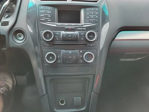 Used 2016 Ford Explorer 4WD Police Interceptor image 27